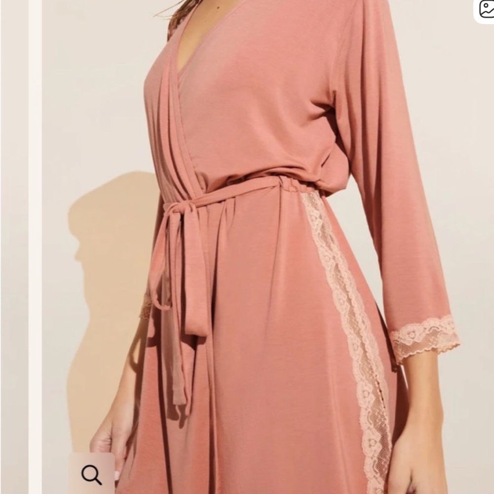Eberjey Pink Robe - Picture 2 of 9